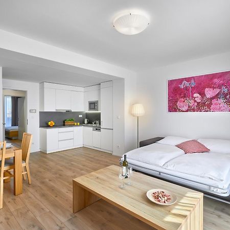 Downtown Suites Belohorska Praga Exterior foto
