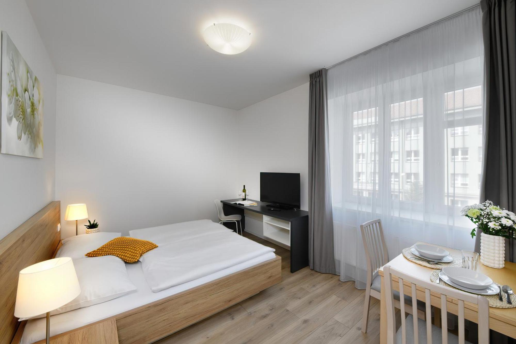 Downtown Suites Belohorska Praga Exterior foto