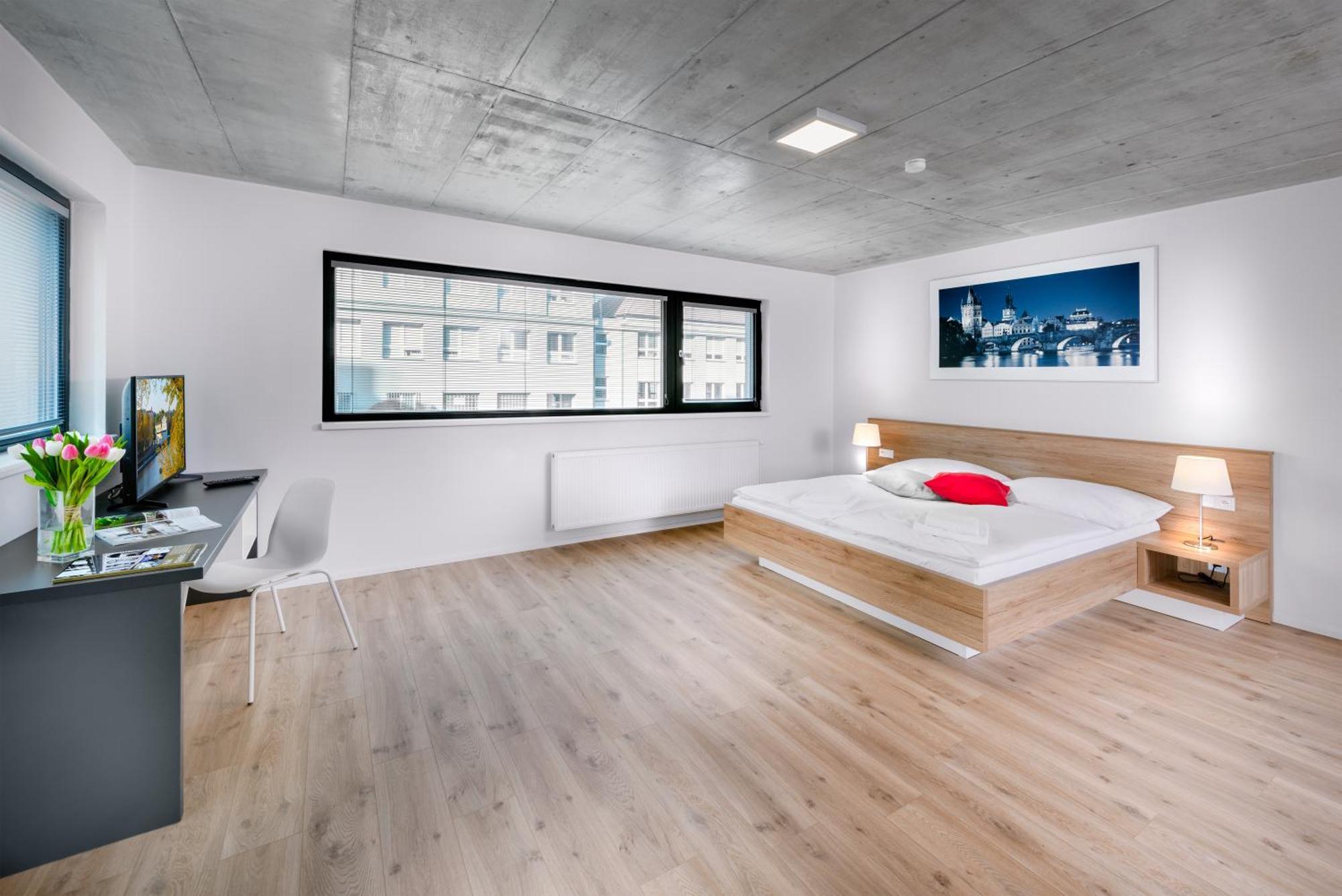 Downtown Suites Belohorska Praga Quarto foto